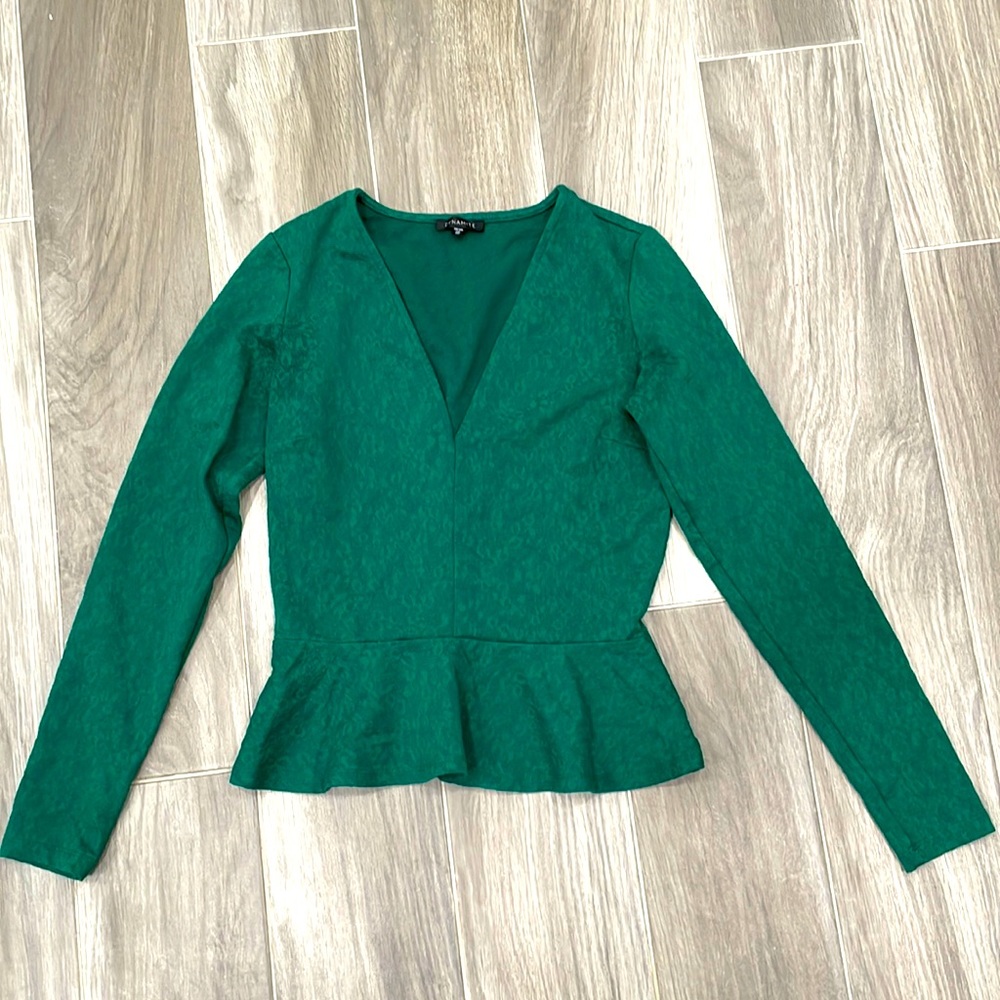 DYNAMITE GREEN TOP